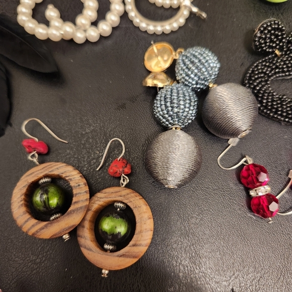 Multicolor Earring Set 26 Pairs - Picture 7 of 14